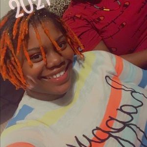 Meet your Posher, Ajayius